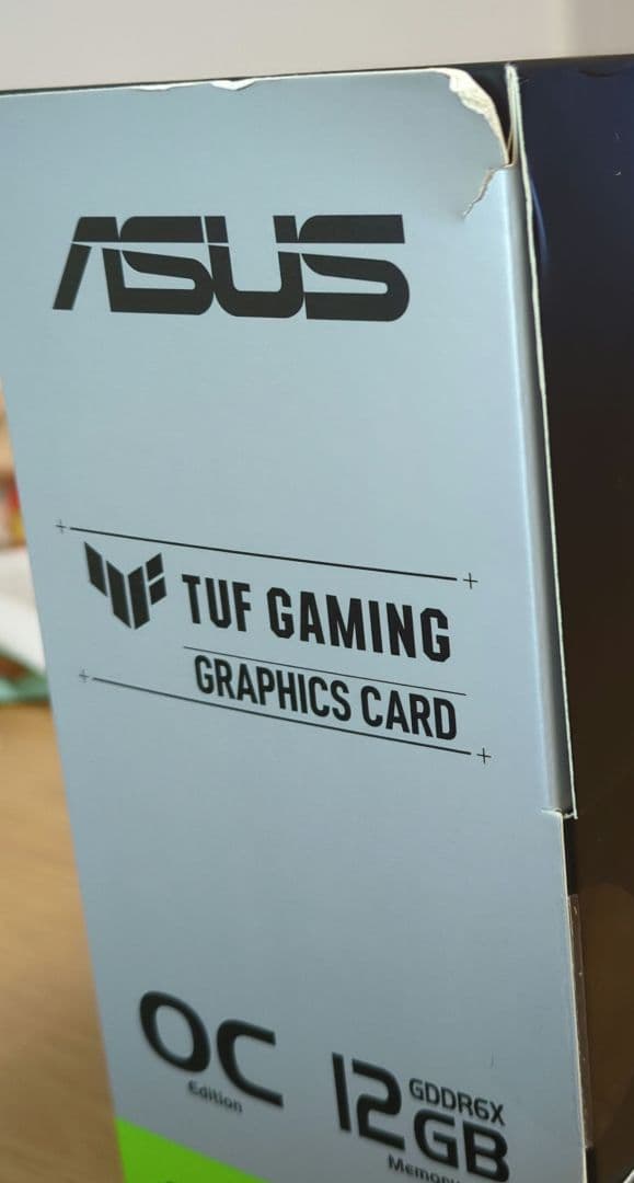 グラフィックボード・グラボ・ビデオカード ASUS GeForce RTX4070 TUF Gaming
