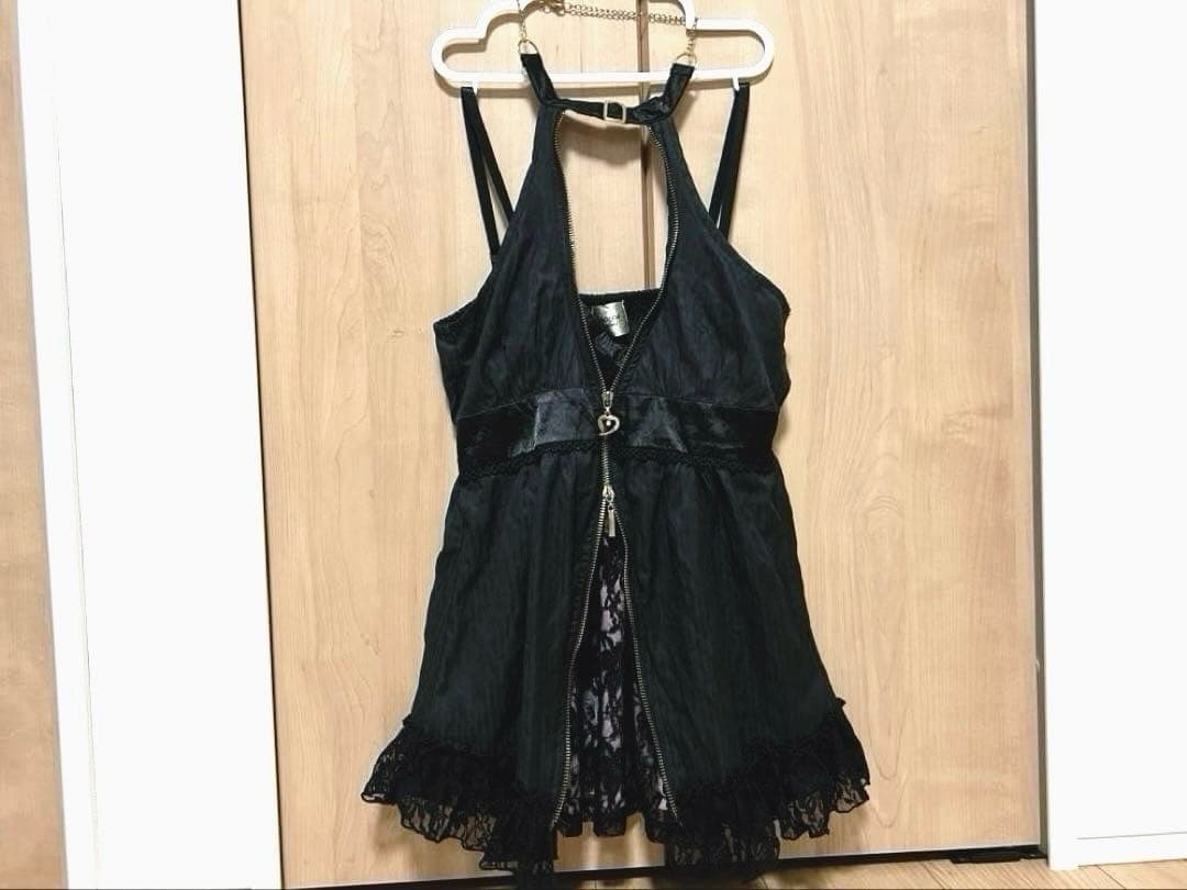 タグ有♡GOLDS♡ハートチャーム＆ダブルジップ♡チョーカー付トップス♡黒ピンク