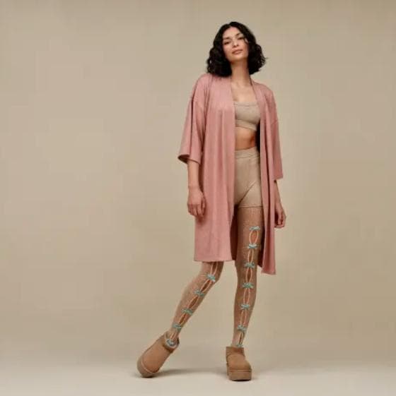 靴 UGG W CLASSIC ULTRA MINI PLATFORM 25cm