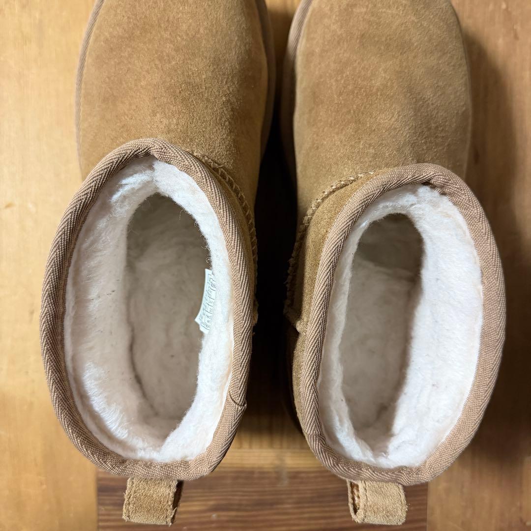 靴 UGG W CLASSIC ULTRA MINI PLATFORM 25cm
