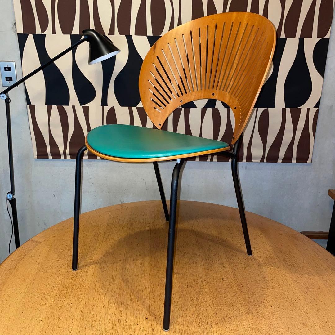 デンマーク　フレデリシア　椅子　ナナディツエル　　緑