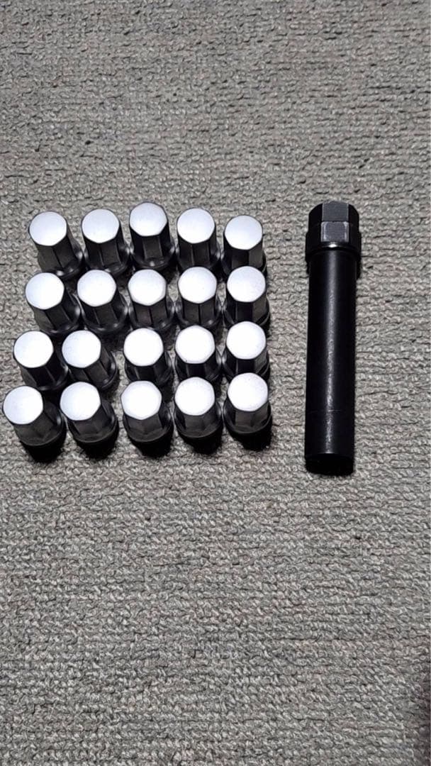 ワーク　グノーシス　19インチ　30系プリウス　215/35R19 ナット付き