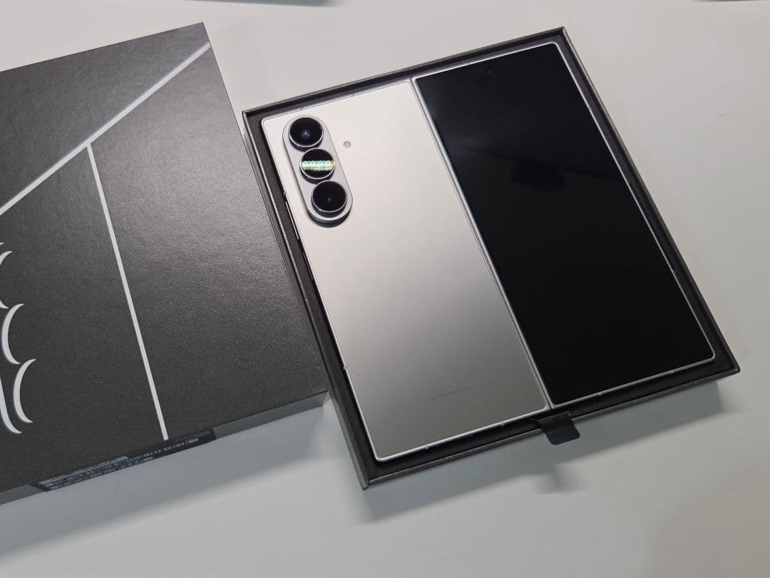 Samsung Galaxy Z Fold7 256GB シルバーシャドウ