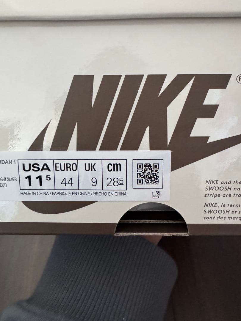 Travis Scott canary Air Jordan1 Low 新品