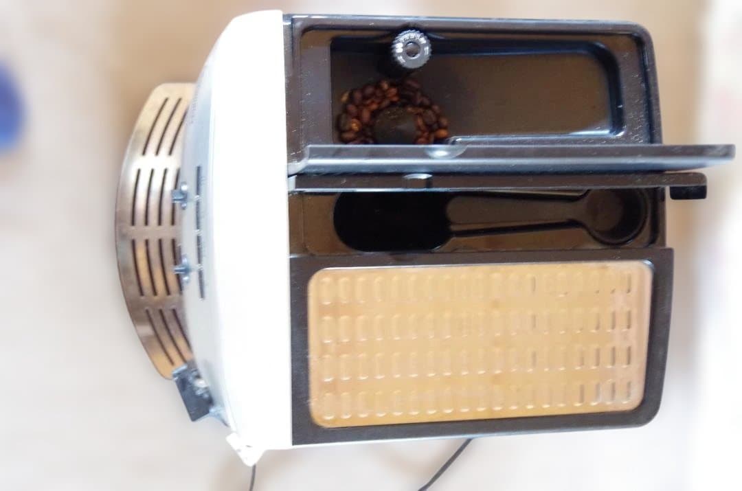 デロンギ　ESAM2200SJ