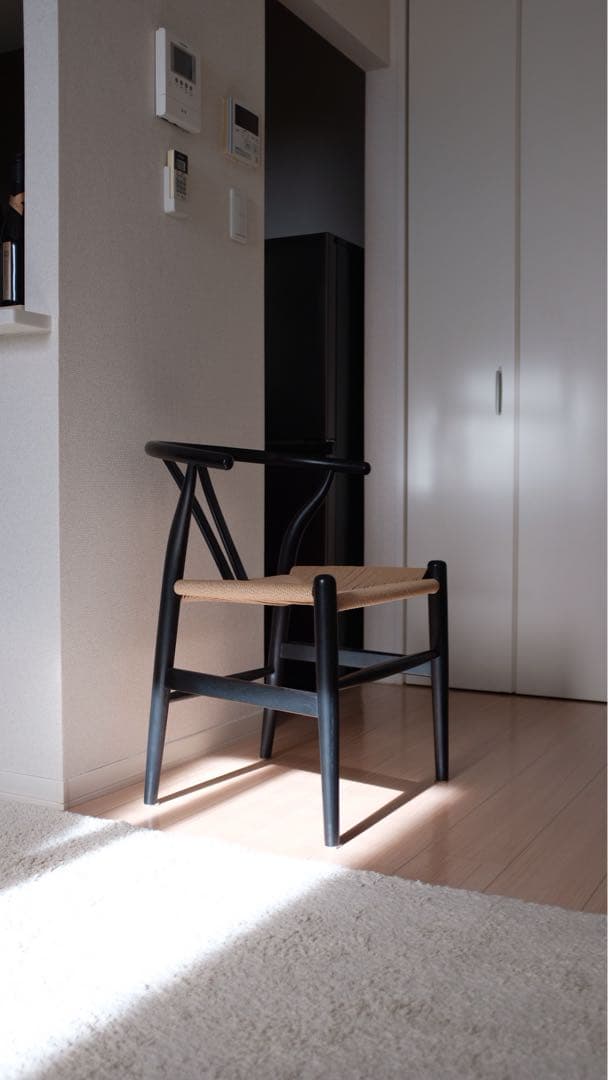 ワイチェアリプロダクト黒　CH24