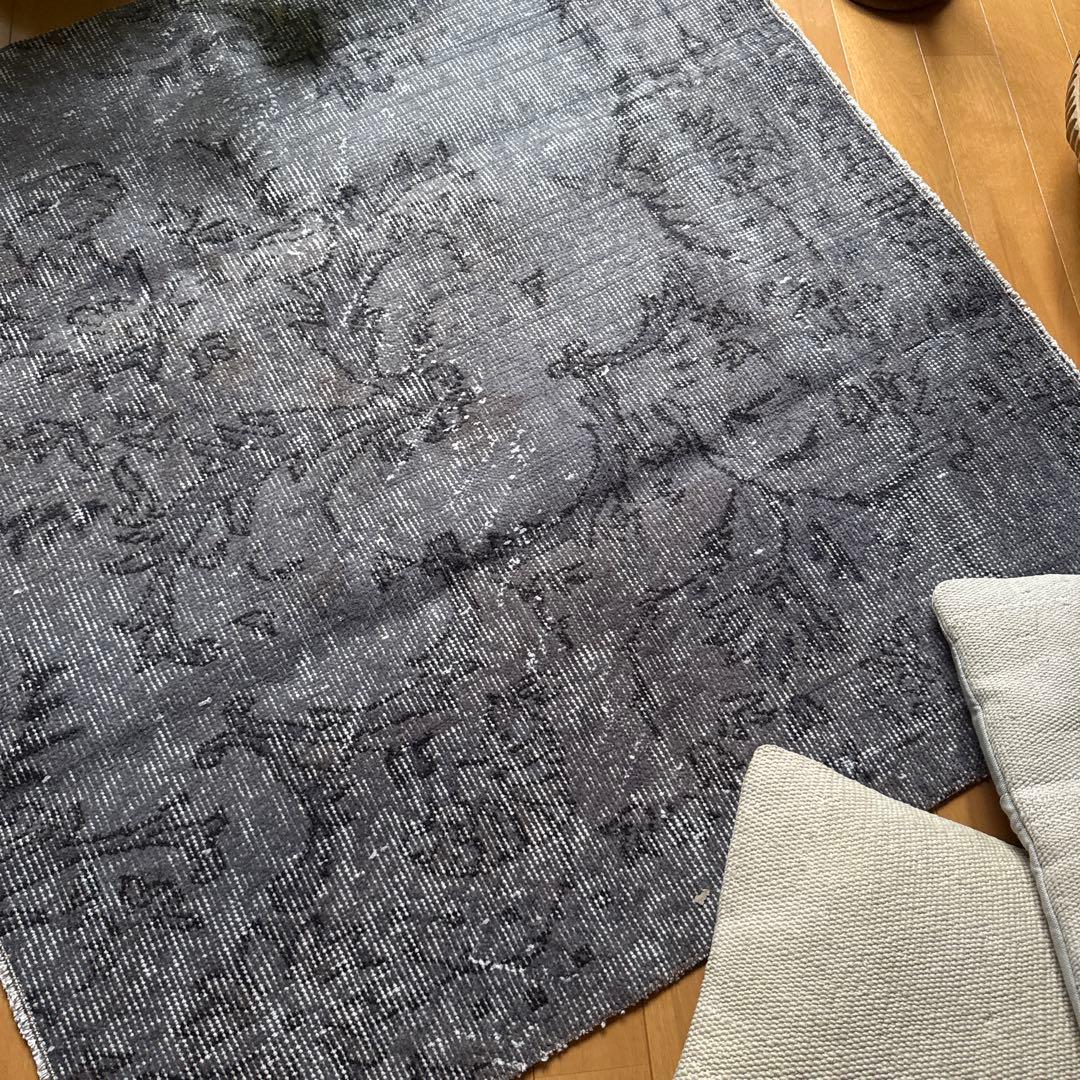 92.5×92.5 正方形　ダークグレイ　ボタニカル　トルコヴィンテージラグ