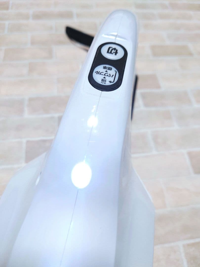 美品　マキタ　コードレス充電式　クリーナー　掃除機　CL107FD