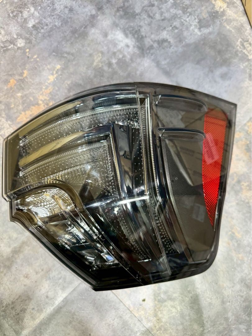 岡本様　テール　左