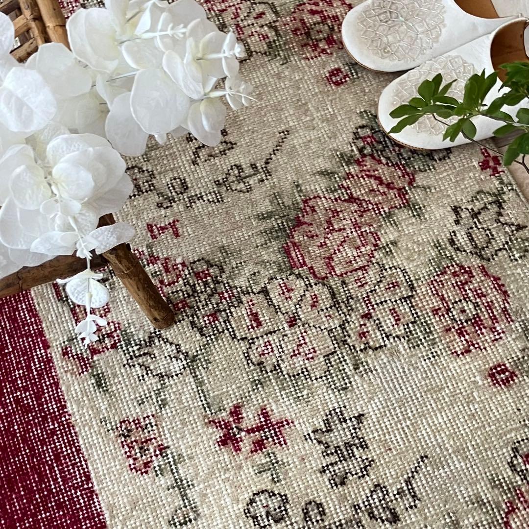 レッド✳︎60×151✳︎ フラワー　ローズ　ランナー　トルコヴィンテージラグ