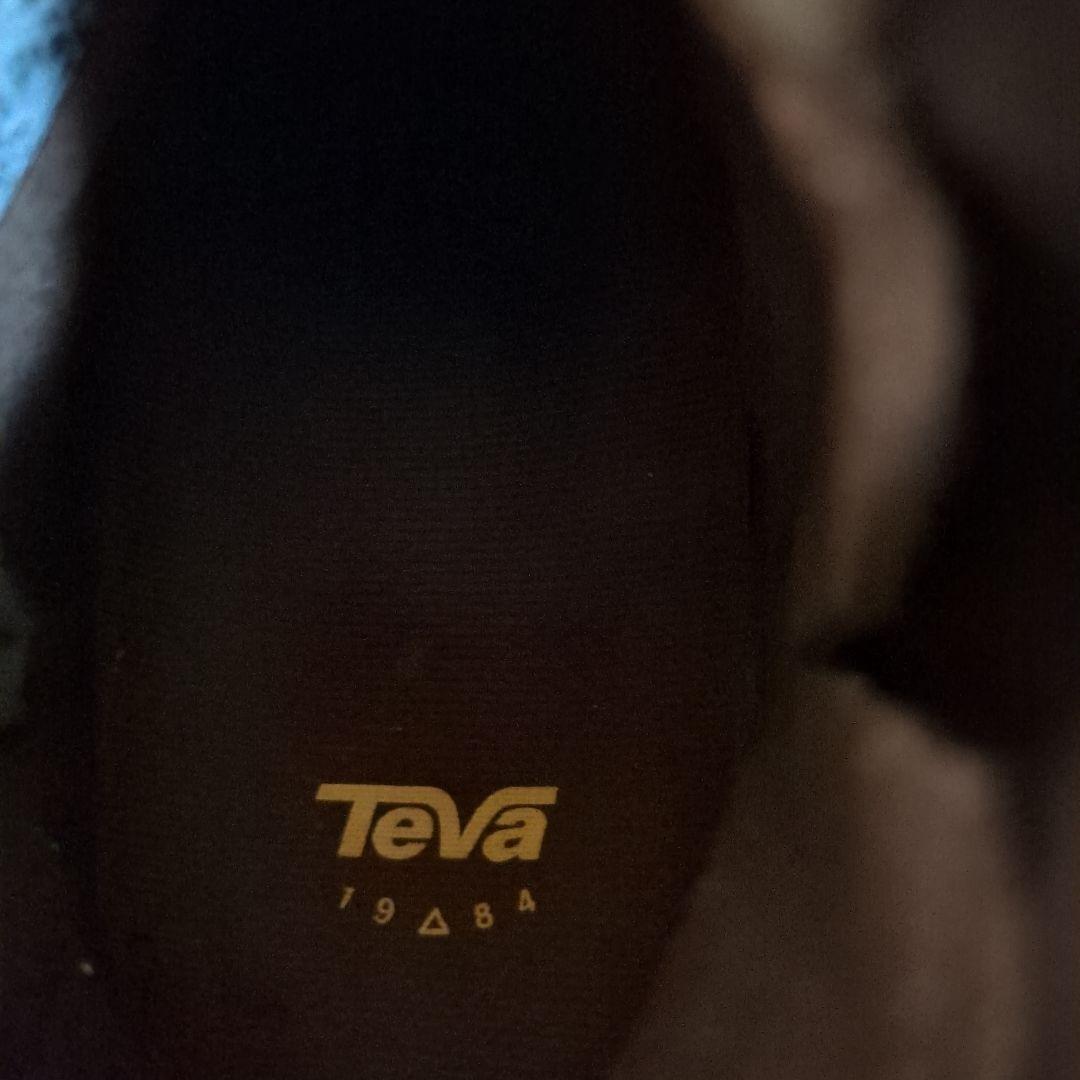 Teva キルティングショートブーツ オリーブグリーン