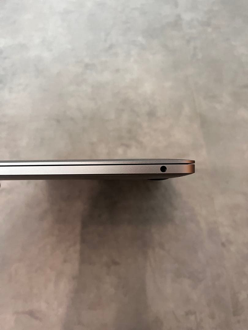 MacBook Pro 2020 Core i5 8G SSD 256G 本体