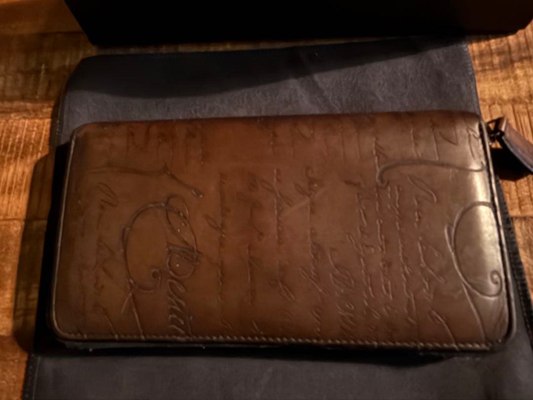 BERLUTI イタウバ ロングジップウォレット ヴェネチアカーフレザー