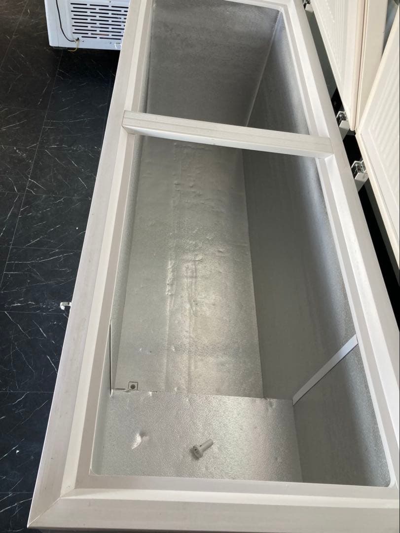 レマコム560L2022年大容量 横型冷凍庫 ホワイト直接引取オッケー