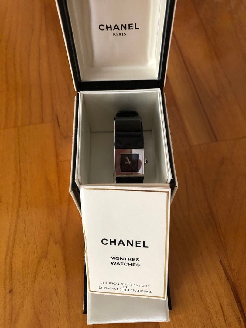 バラ⭐️CHANELマトラッセブラックエナメル時計