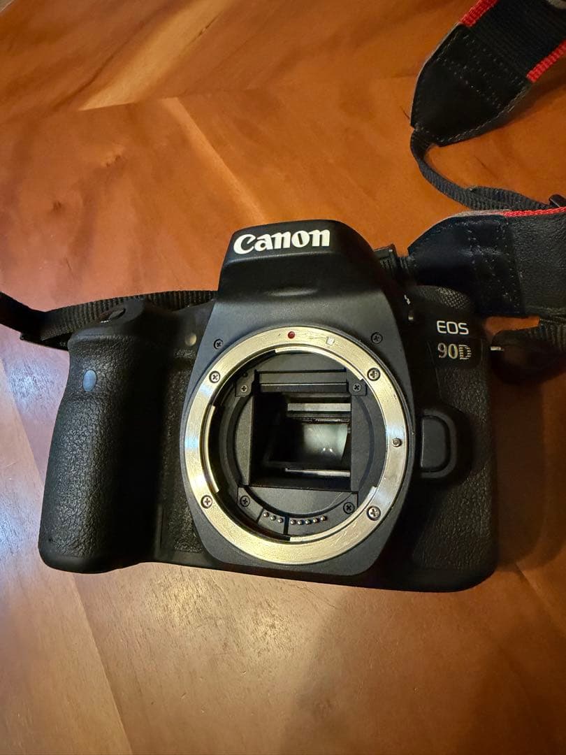 canon eos90D デシダル一眼レフカメラ