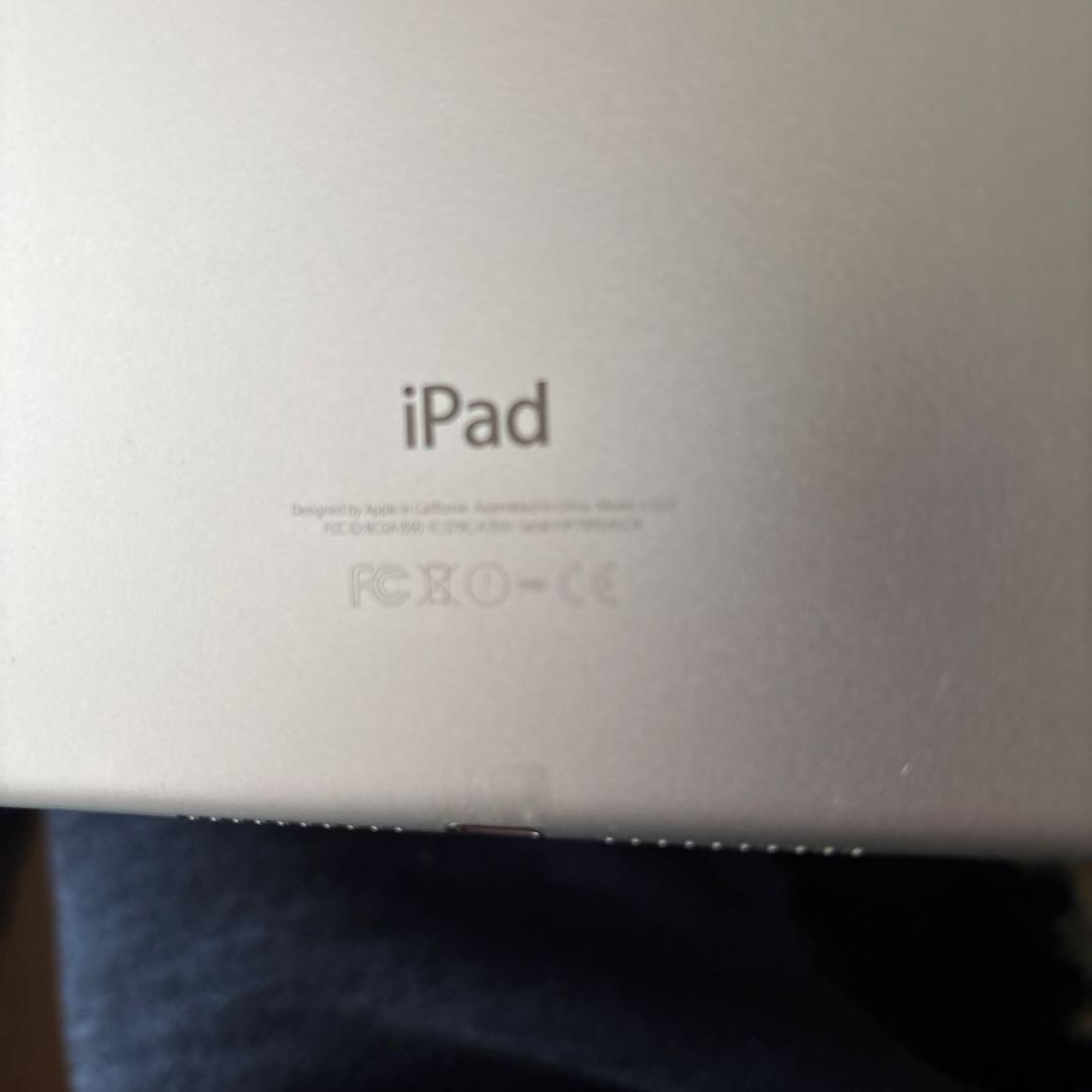 Apple iPad mini4本体シルバー