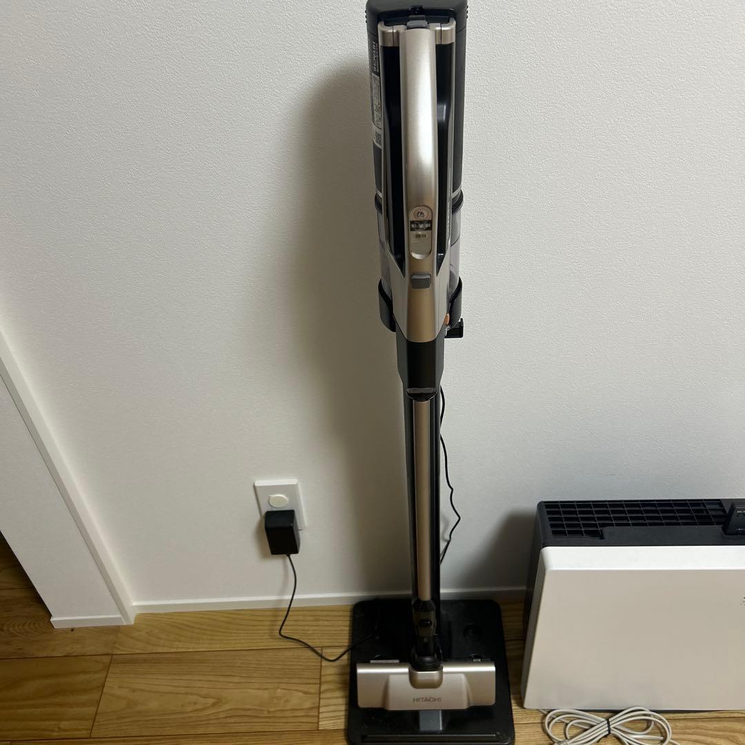 HITACHI スティッククリーナー PV-BH900J