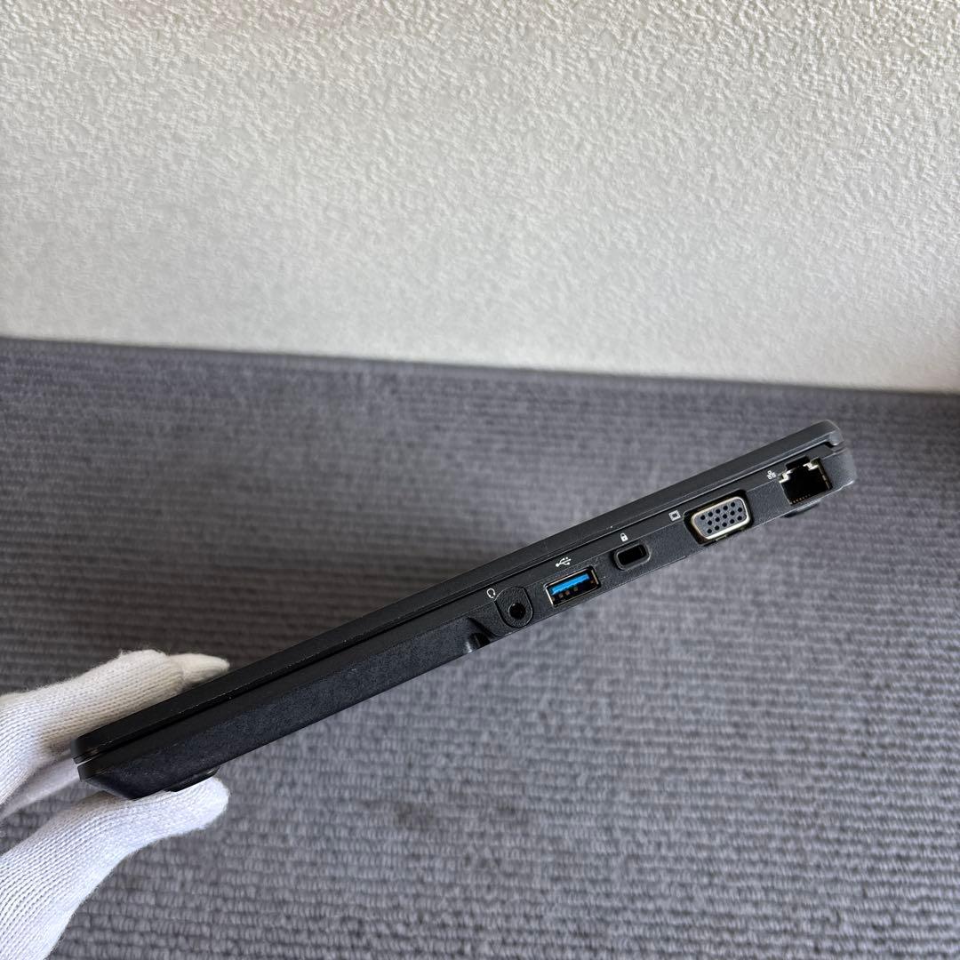 富士通lifebook U7311/F i5-1145G7 メモリ8GB 顔認証