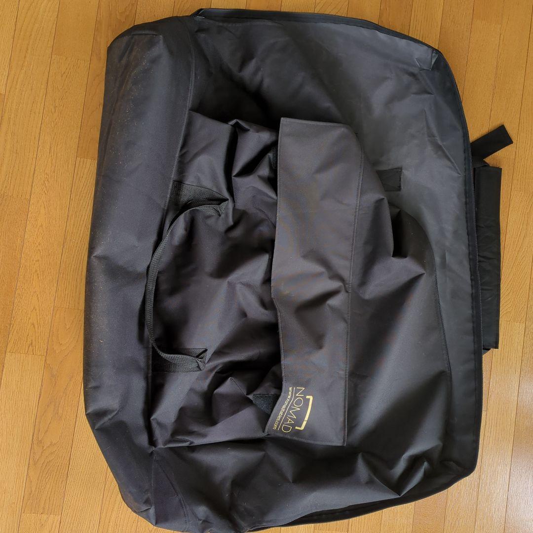 ※8月2日処分※　NOMAD社製　エクスプレッソマッサージベッド