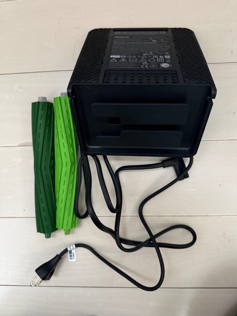 ルンバ　ロボット掃除機　J7