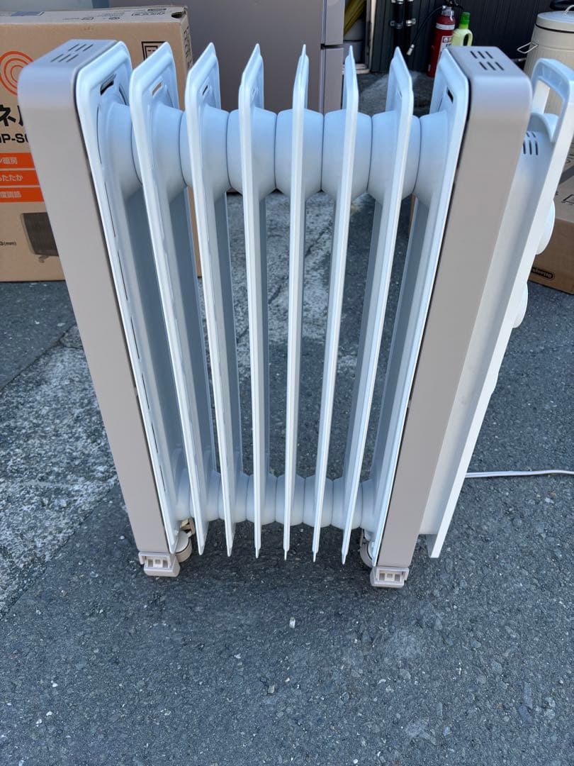 DeLonghi Vertigo 1000 電気ヒーター