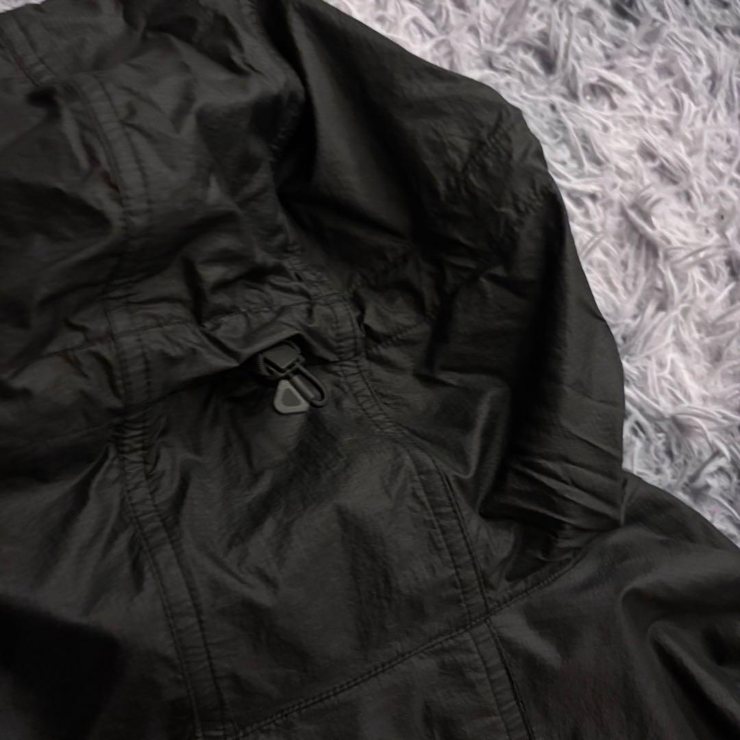 m*u様 NIKE ACG アノラックパーカー　美品　ナイロンジャケット　短丈