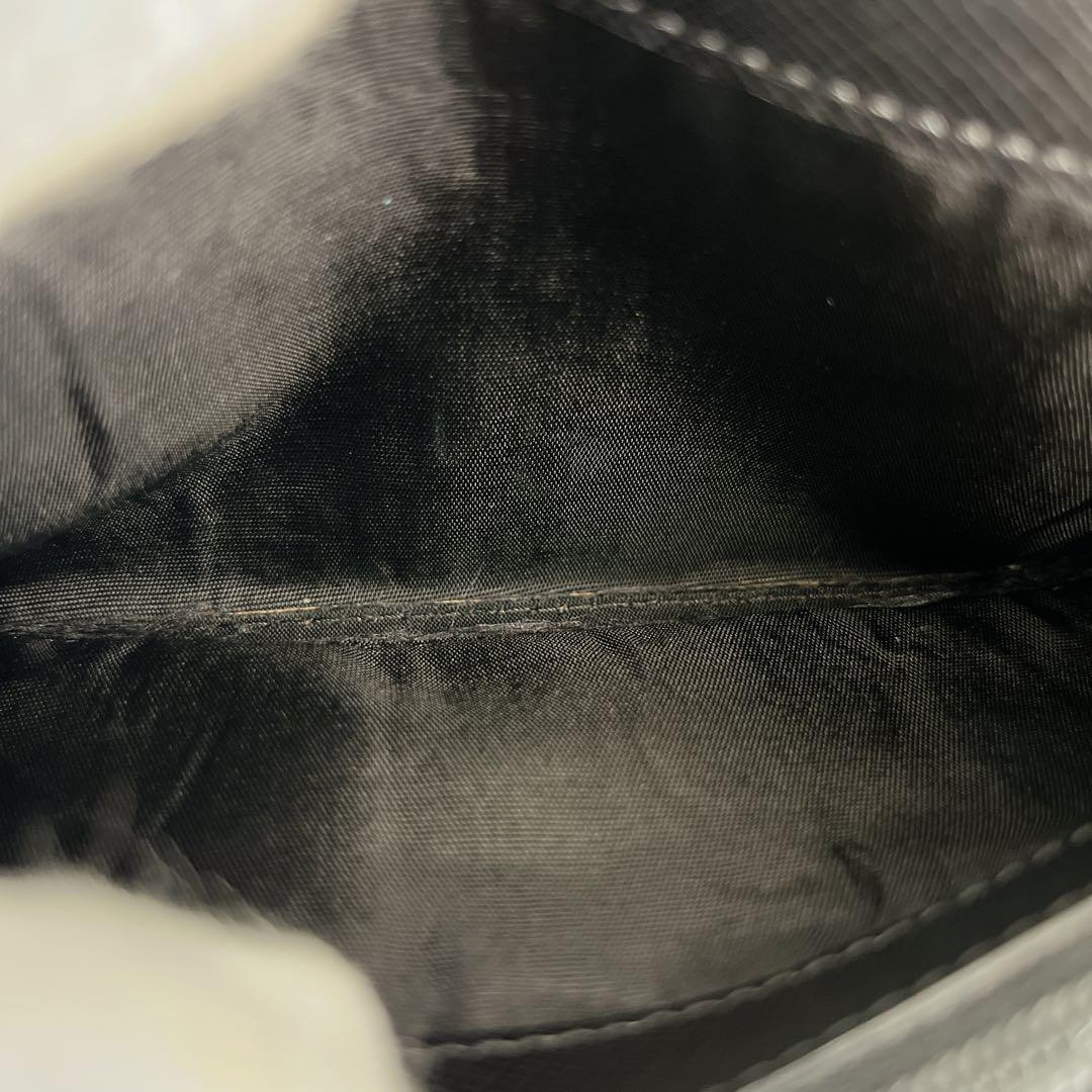 プラダ　長財布　三角ロゴプレート　ロングウォレット　ブラック　ナイロン　レザー