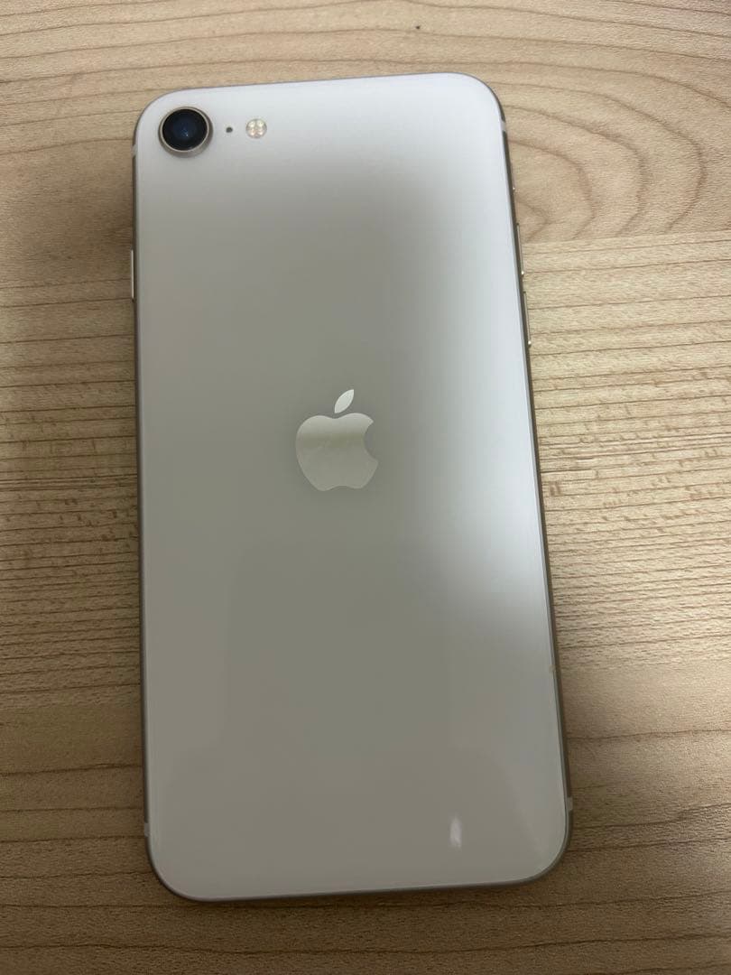 Apple iPhone SE (第3世代) ホワイト