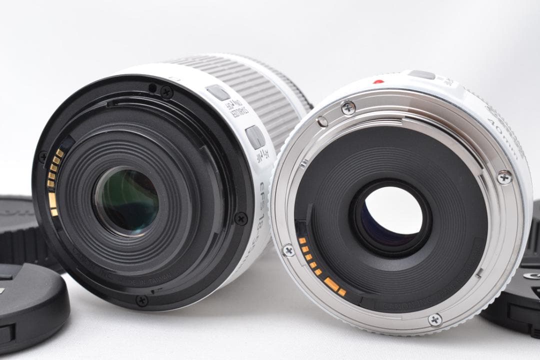 ■ ほぼ新品 ■ キャノン　Canon Kiss X7 ダブルレンズキット