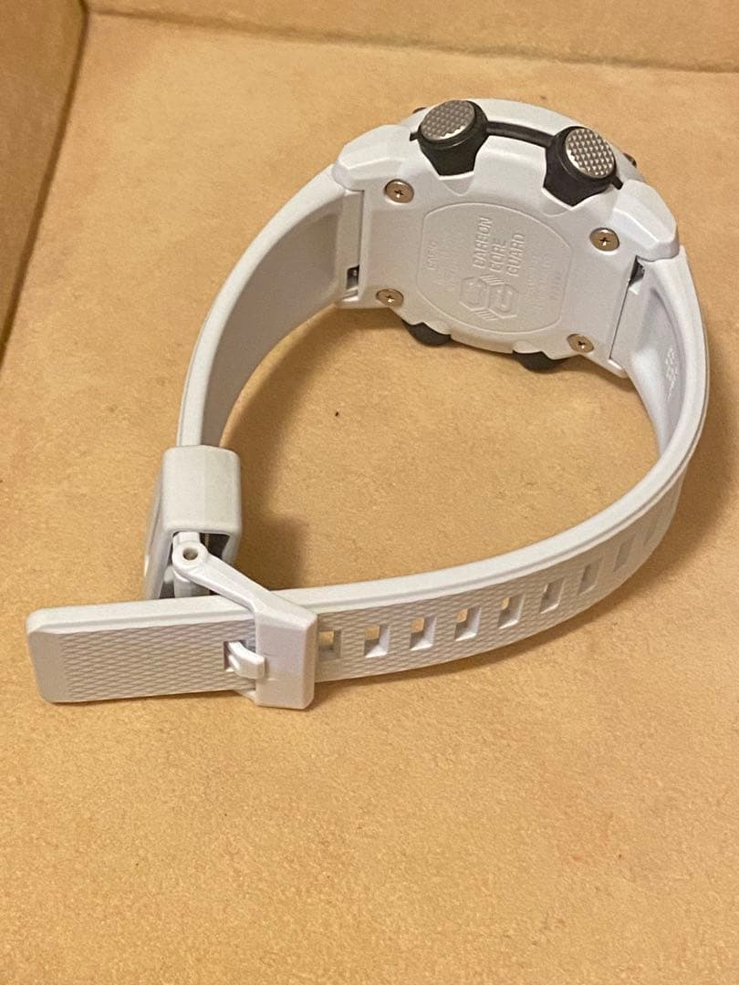 【 電池新品　美品 】GA-2000S-7AJFカーボンコアガード