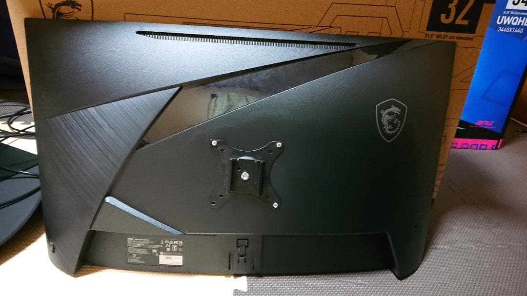 N*0様 MSI MAG 32C6X [31.5インチモニター]