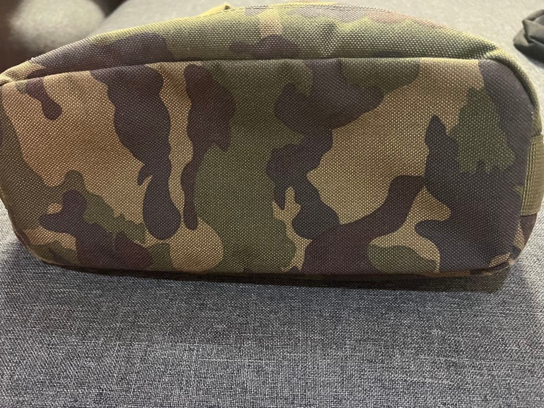 yasu。BRIEFING カモフラージュ バッグ