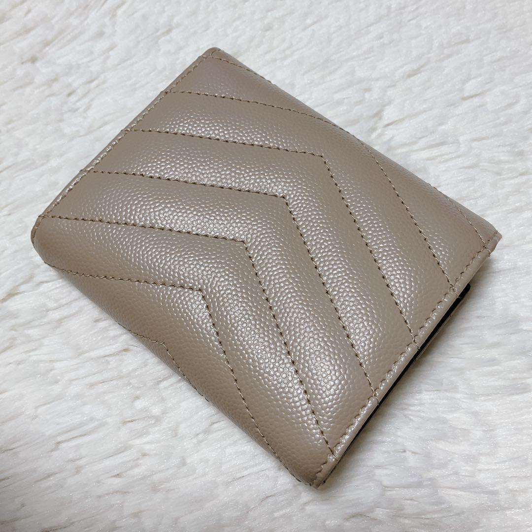 ♡付属品完備♡イヴサンローラン 三つ折り財布 YSL キャビアスキン ベージュ