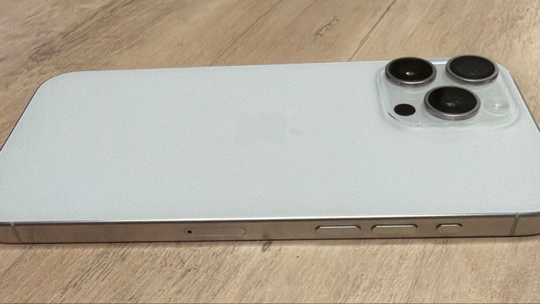 iPhone15proMax 256GBホワイトチタニウム