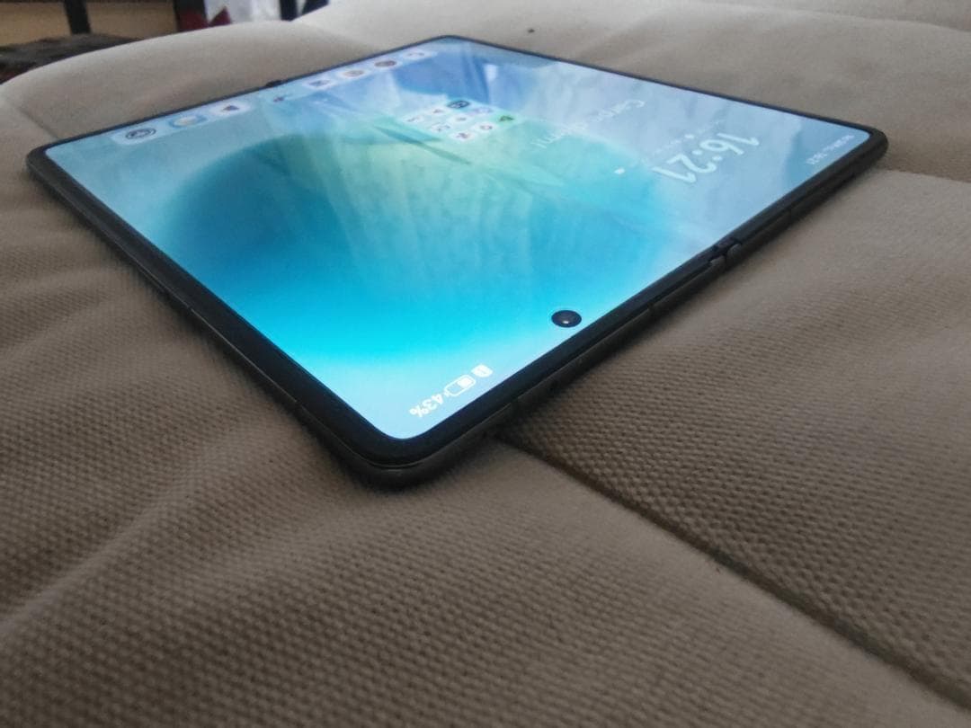 HONOR Magic V2 Simフリー 保護フィルム+ケース付き