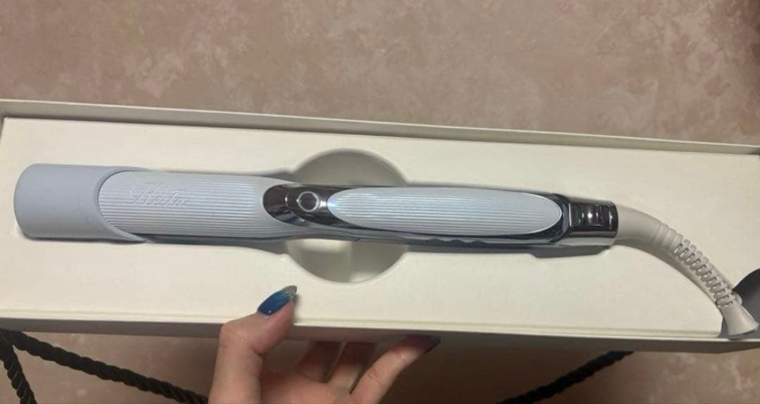 値下げ！最新モデル リファ ストレートアイロンプロ 海外対応