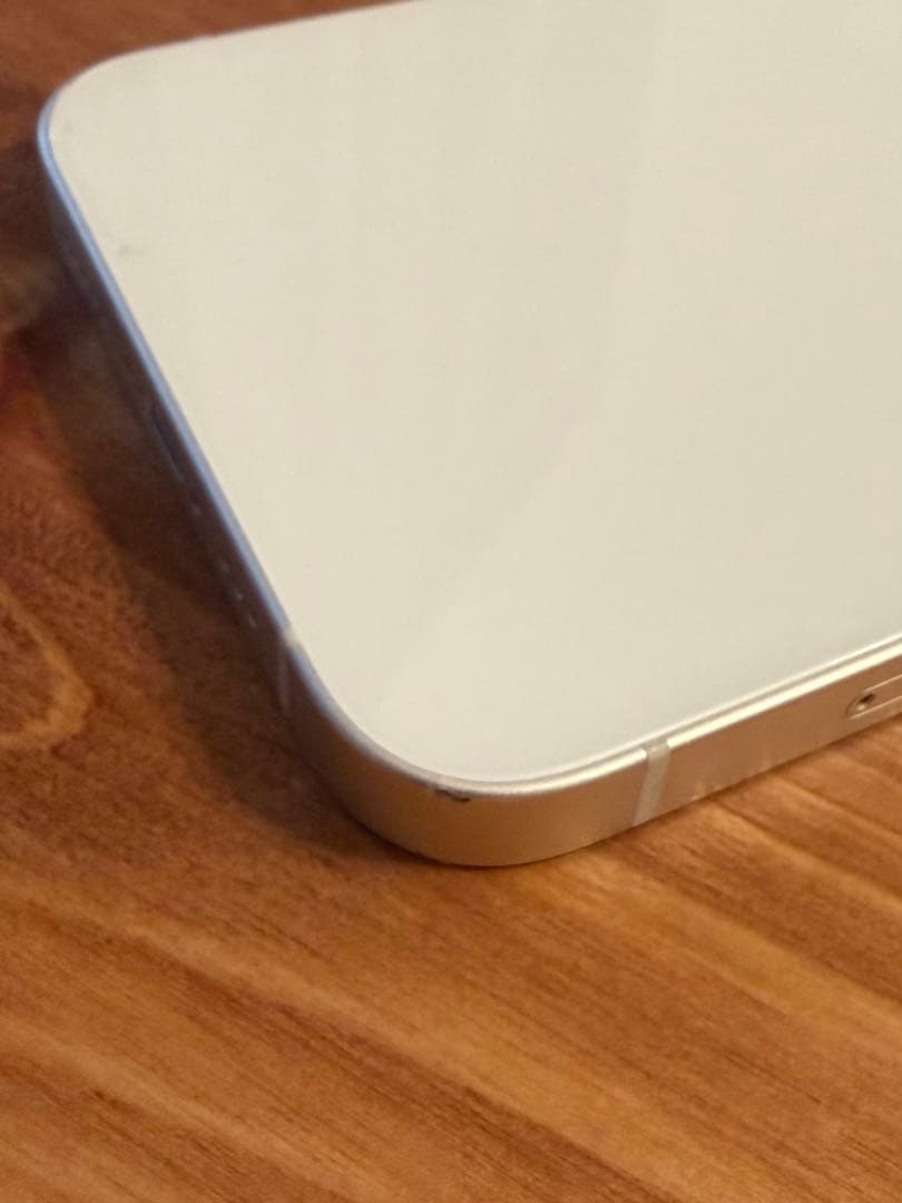 iPhone14 256GB スターライト 美品 本体のみ