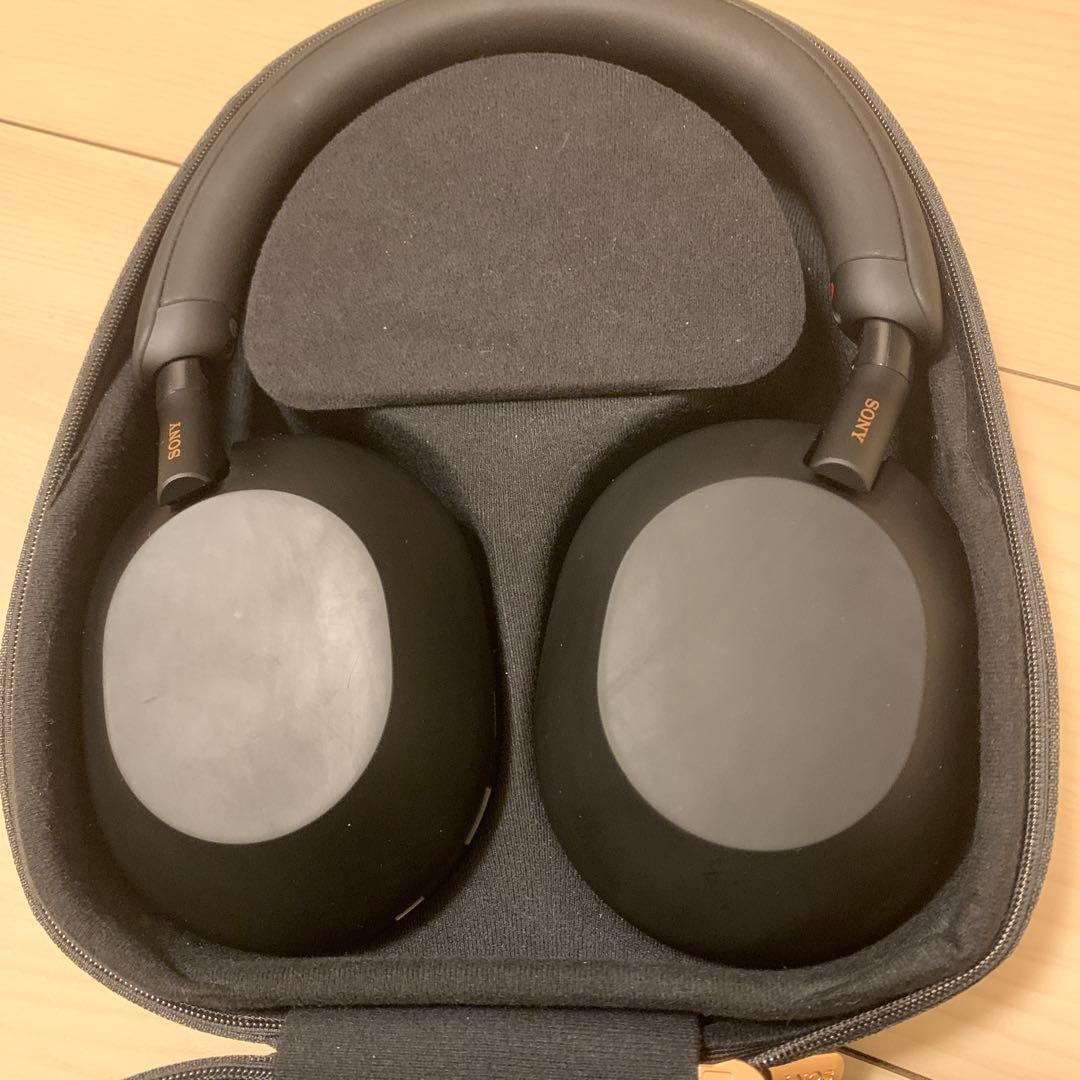 ワイヤレスヘッドホン　SONY WH-1000XM5