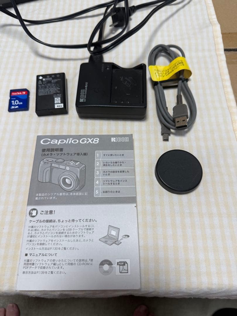 RICOH Caplio GX8 8.2メガピクセル