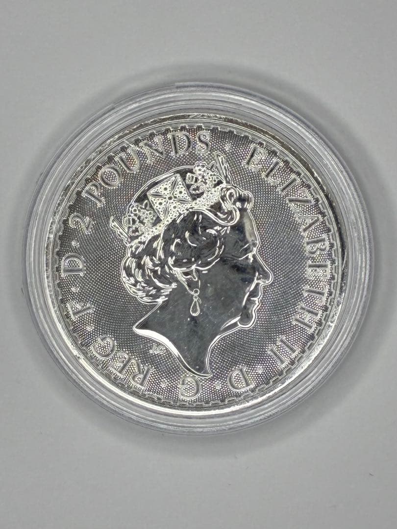 ブリタニア銀貨 1オンス 2022年 エリザベス女王 保証書付