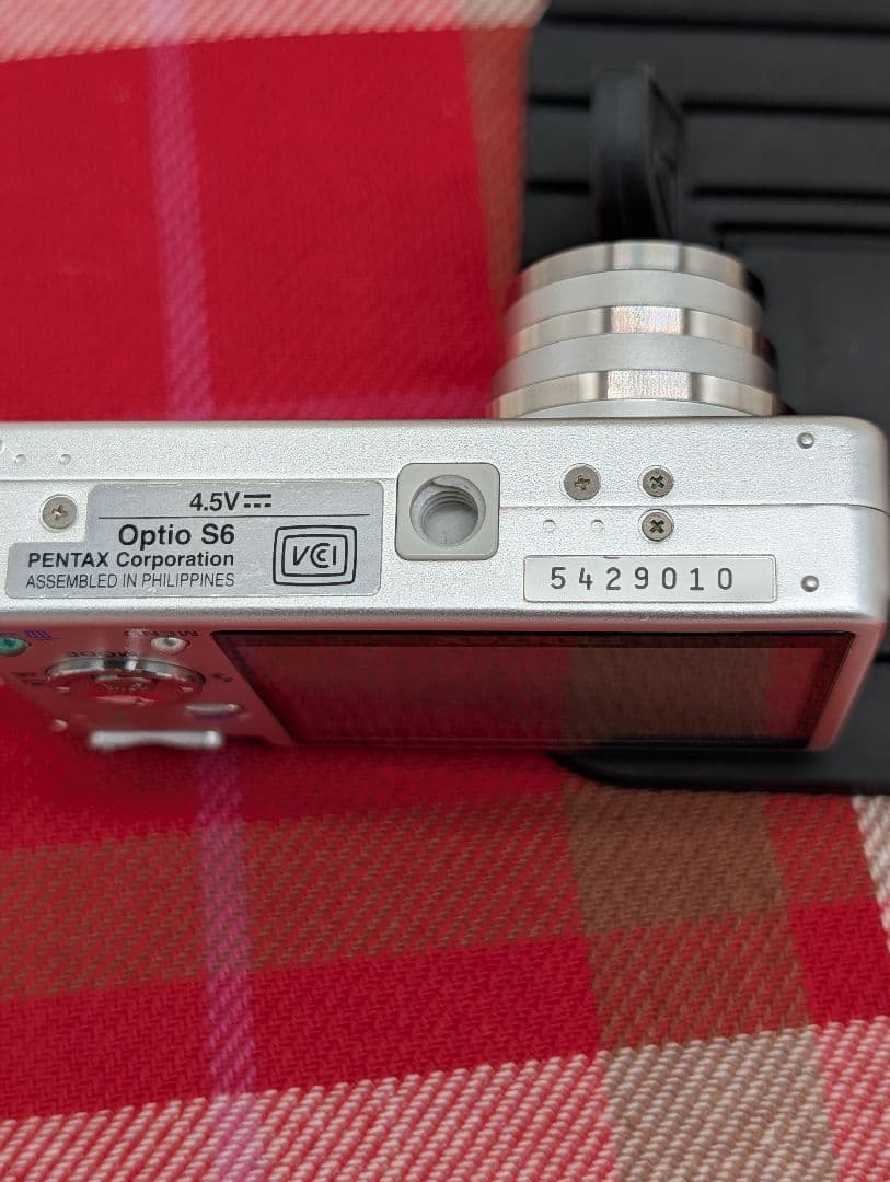 週末特価●美品PENTAX Optio S6 デジタルカメラ本体、充電器 可動品