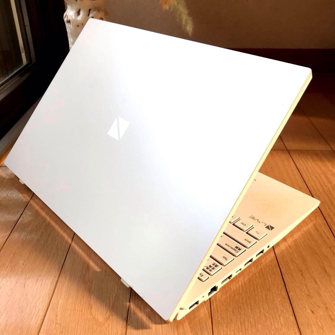 Windowsノート本体 NEC LaVie N1515/AAW