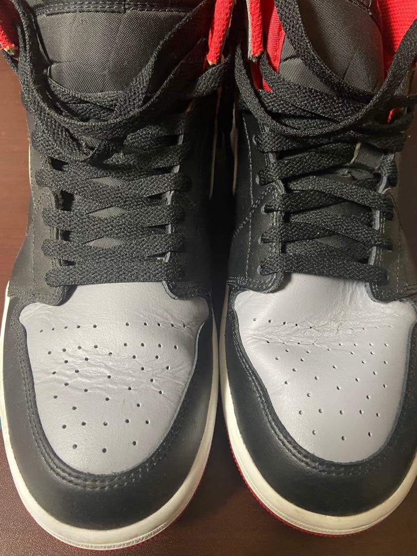 Nike Air Jordan 1 Mid グレー/ブラック/レッド