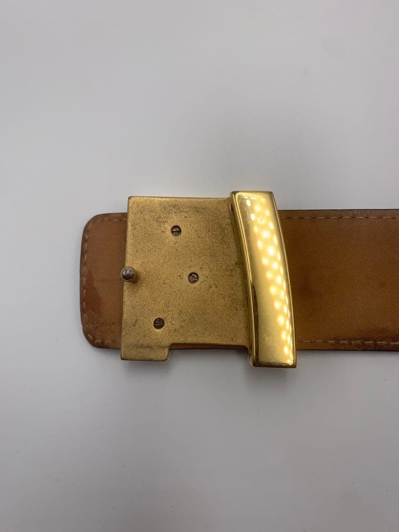 ルイ・ヴィトン モルタルホワイト レザーベルト P55