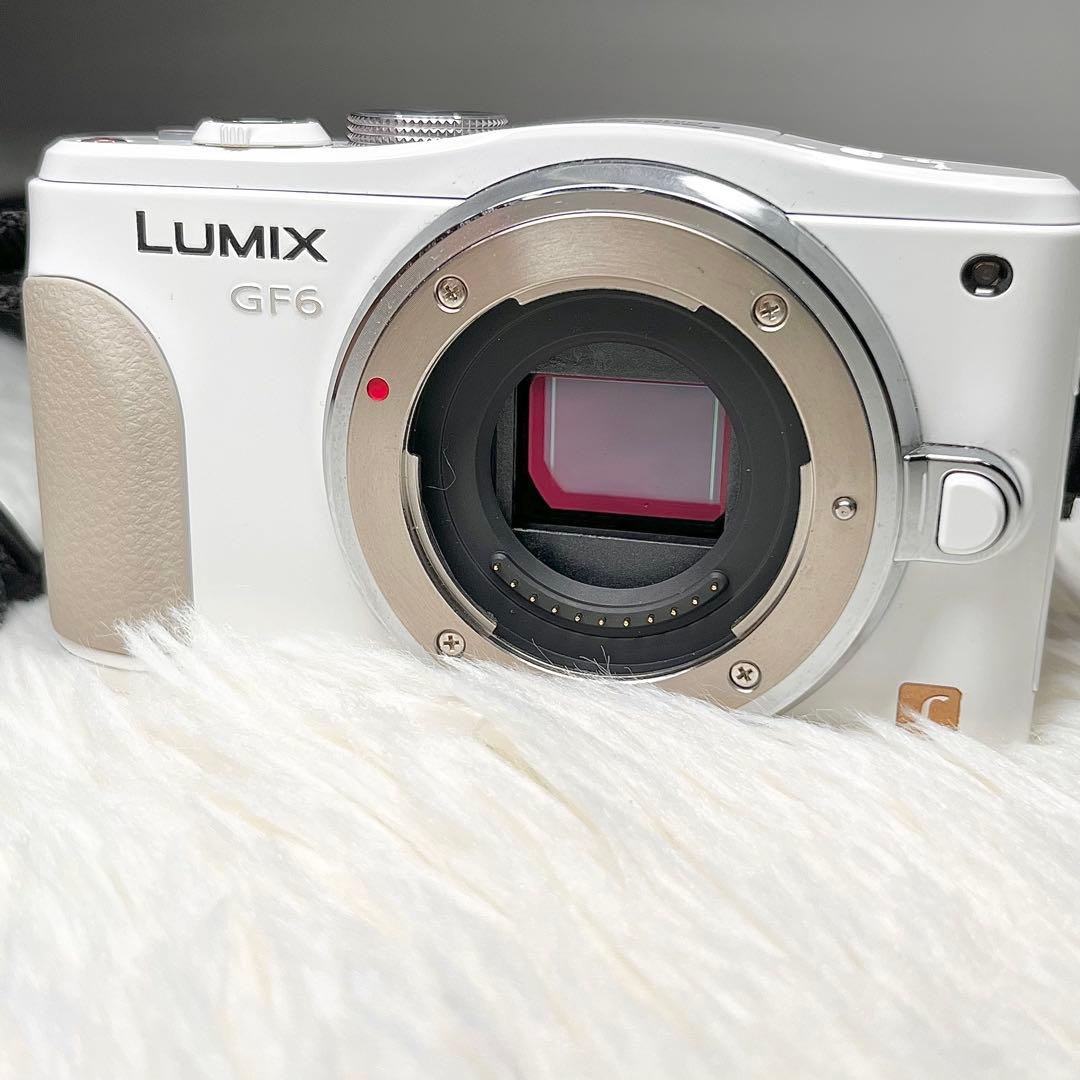 【極美品】Panasonic LUMIX DMC-GF6 ダブルズームキット