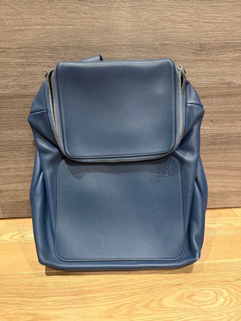 ロエベ(Loewe) ゴヤ バックパック 316.30.P40 レザー ブルー