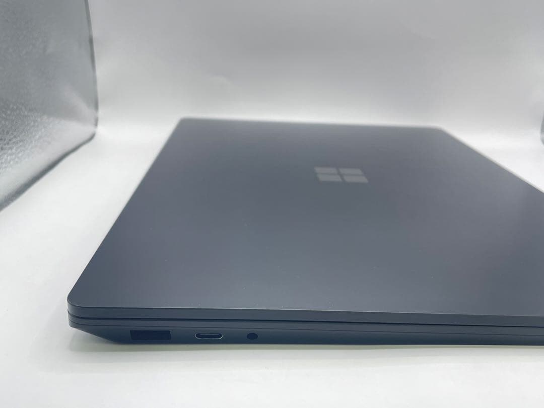 Surface Laptop 4 i7 (16GB / 256GB)中古品
