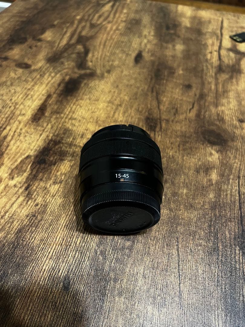 Fujinon XC 15-45mm f/3.5-5.6 ズームレンズ