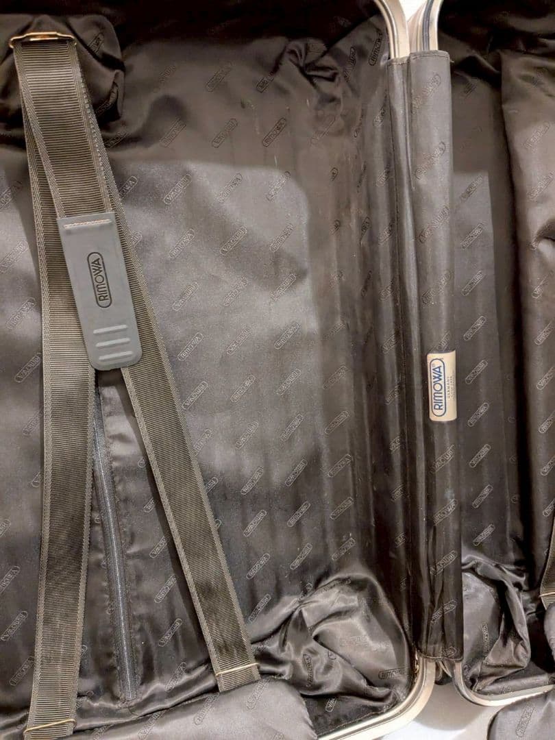 リモワ トパーズ TOPAS 45L 4輪 RIMOWA チタニウム